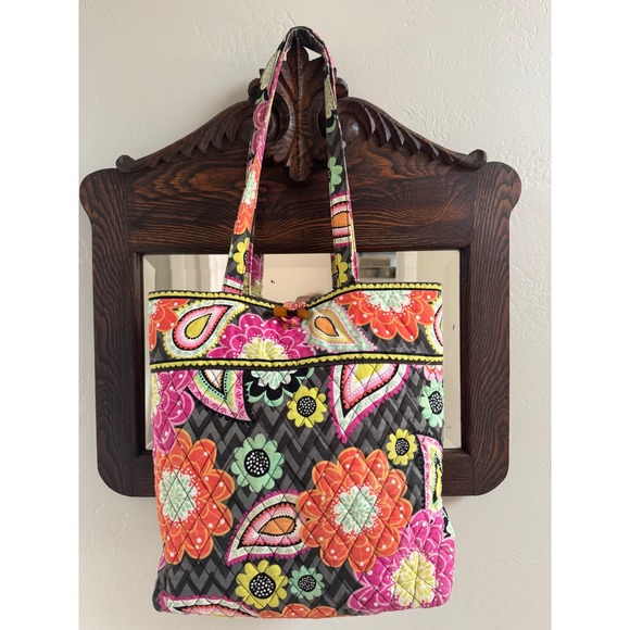 Vera Bradley Quilted Floral Pattern "Ziggy Zinnia" Tote Purse Bag Preloved - Picture 3 of 15